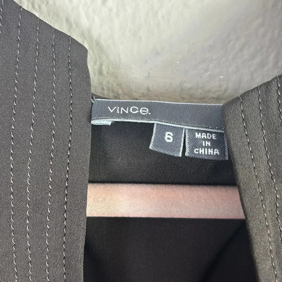 Vince Split V-Neck Silk Popover Long sleeve Silk Blouse Tunic Top size 6 - Picture 4 of 9